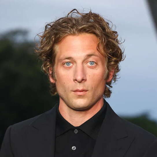 Jeremy Allen White parla del suo ruolo come Springsteen nel nuovo biopic - Deliver Me from Nowhere