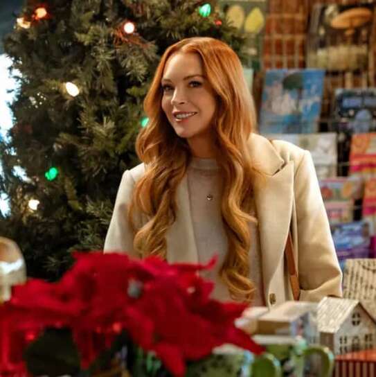 Lindsay Lohan torna in una romcom natalizia con Our Little Secret