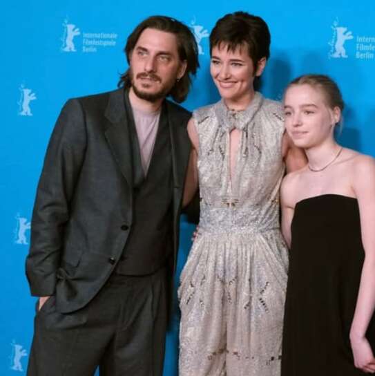 Luca Marinelli alla Berlinale 2025 con Paternal Leave