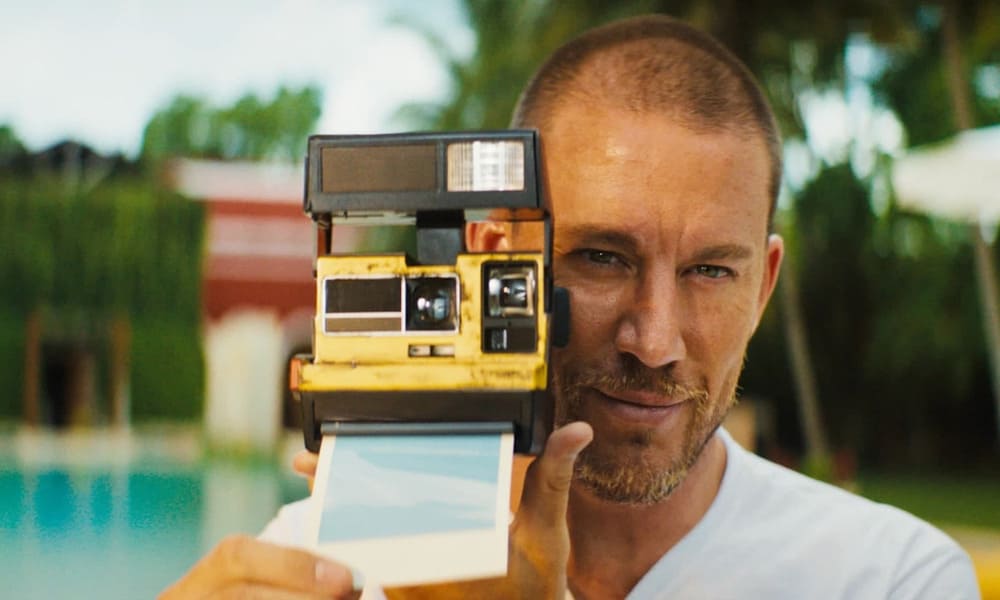 Blink Twice, una vacanza sull’isola deludente